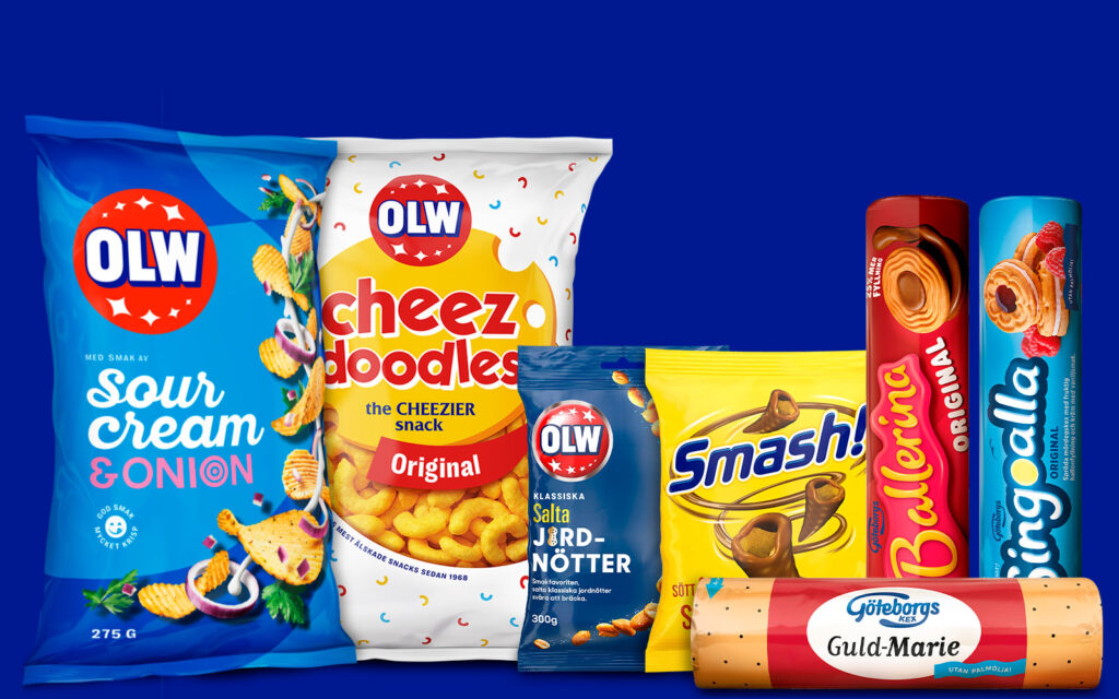 Flera olika produkter ur Orkla Confectionery & Snacks sortiment, såsom cheez doodles, Smash och Ballerina.